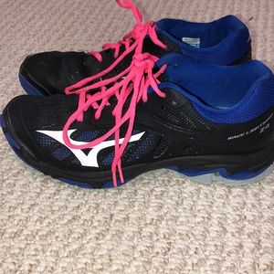 mizuno wave lightening 24 volleyball shoes